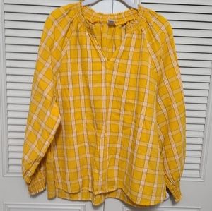 5/$25 Old Navy Gold shirt
